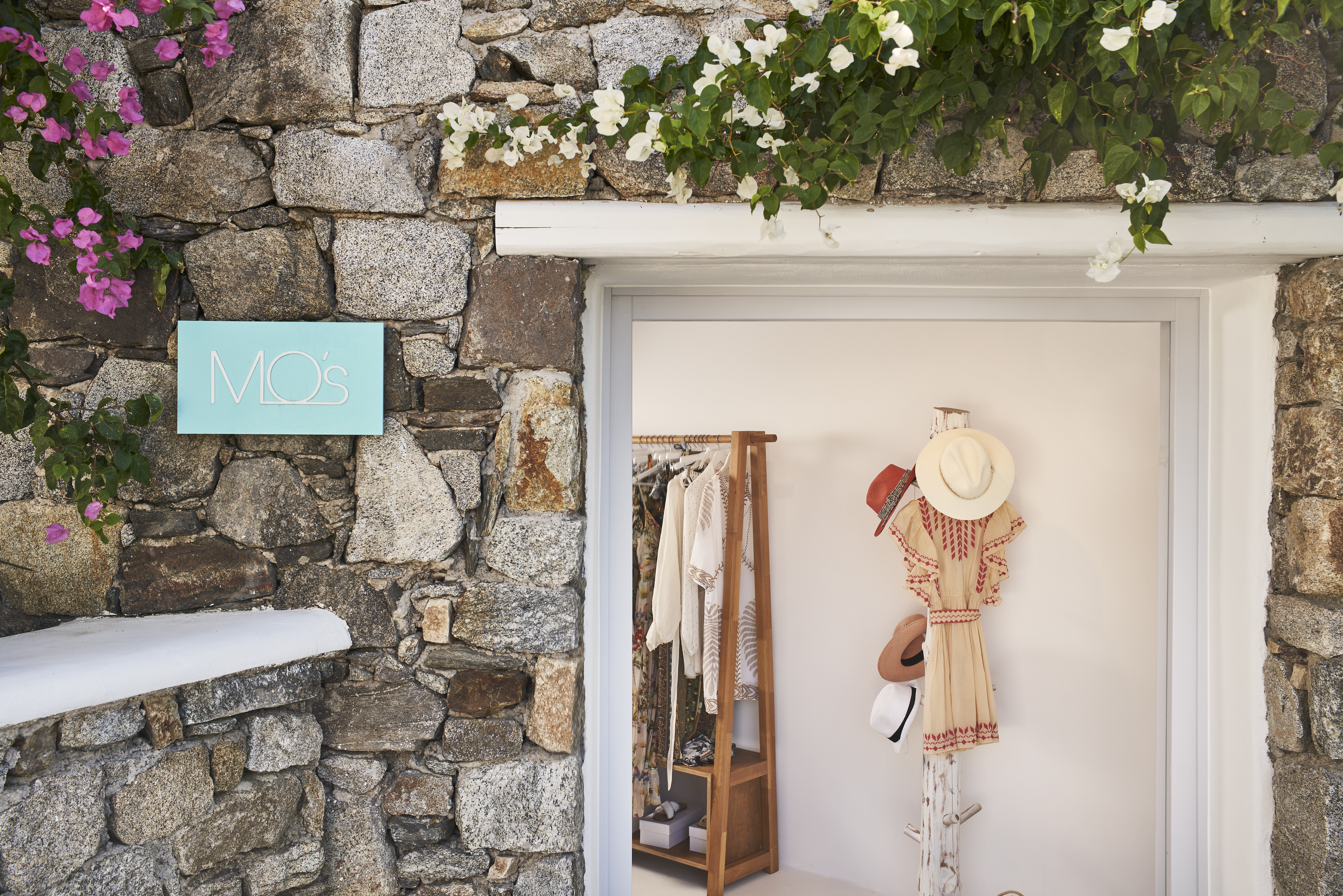 MO's Boutique Katikies Mykonos