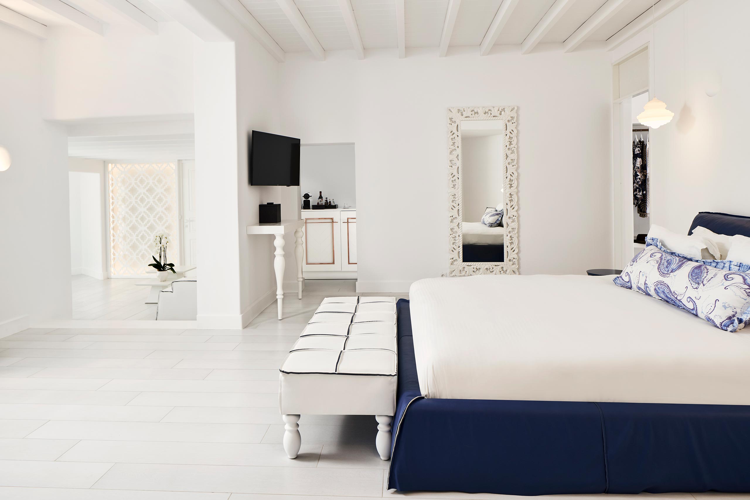 Katikies Mykonos Master Suite (4) 2021