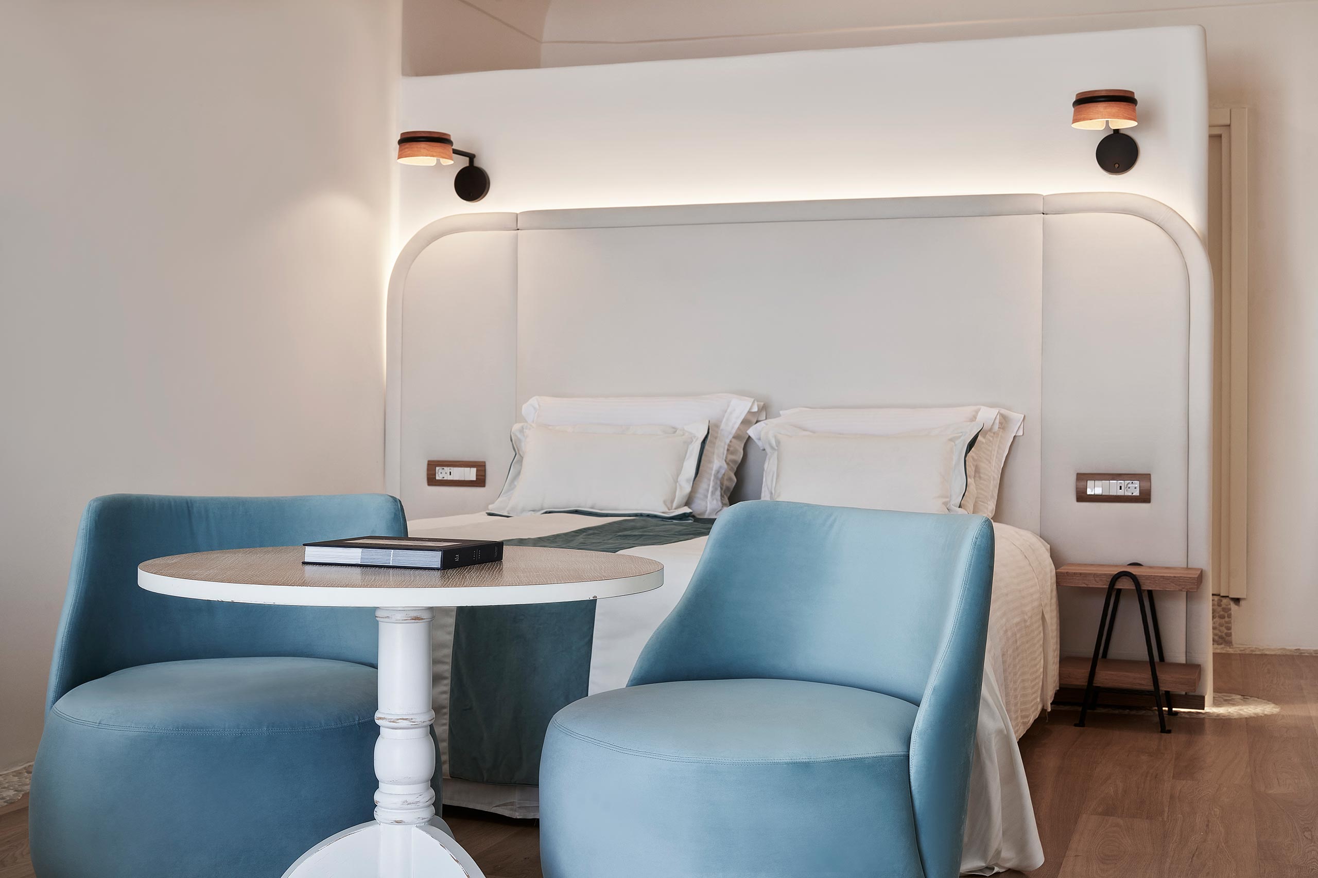 Katikies Kirini Hotel Santorini Honeymoon Suite 0052