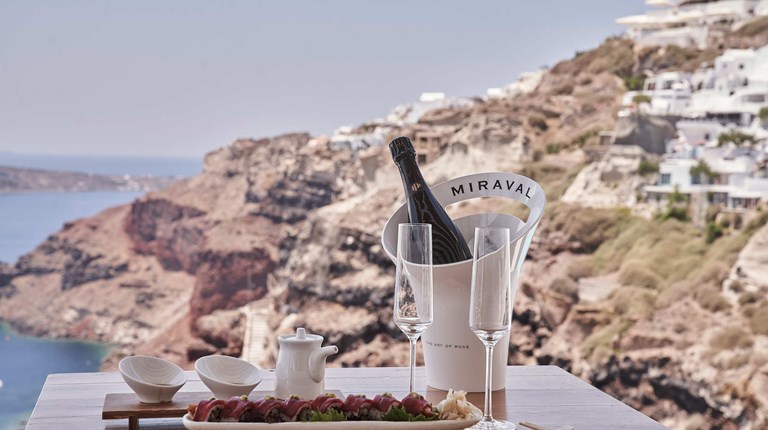 Katikies Santorini Champagne Bar By Fleur De Miraval 2021 0053