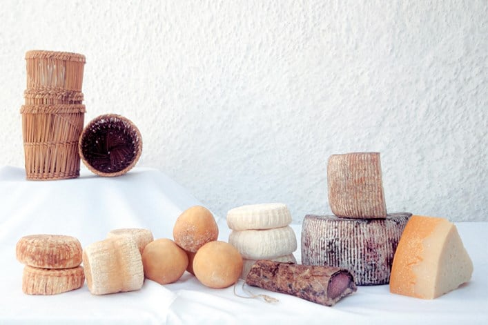 Katikies Hotels Grecee Santorini Traditional Dishes Chloro Cheese