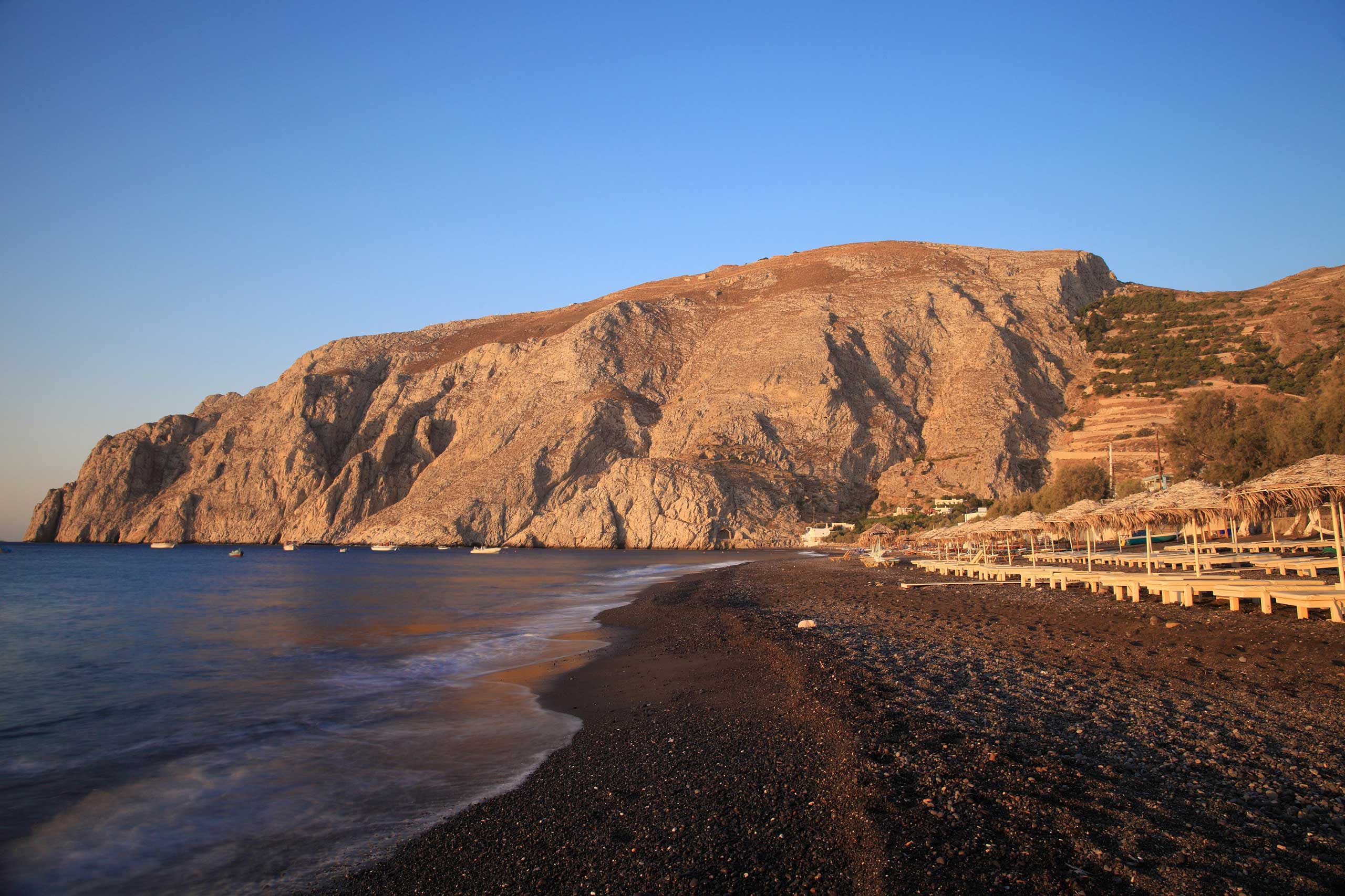 Katikies Hotels Grecee Shorelines And Beaches Of Santorini Kamari Beach