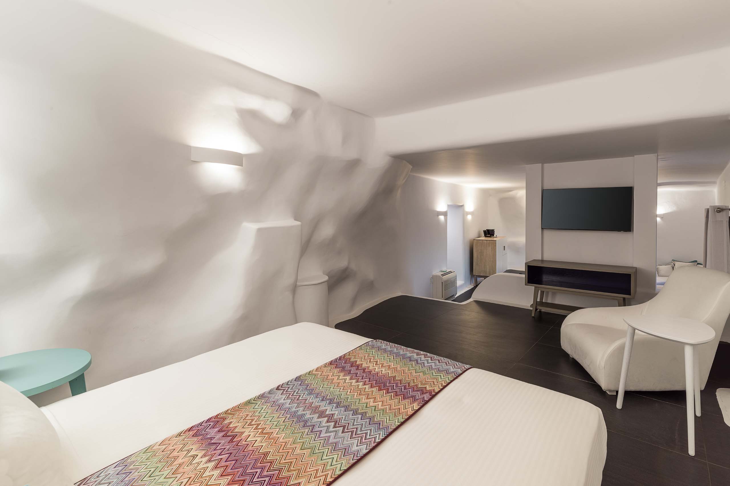 Katikies Chromata Santorini