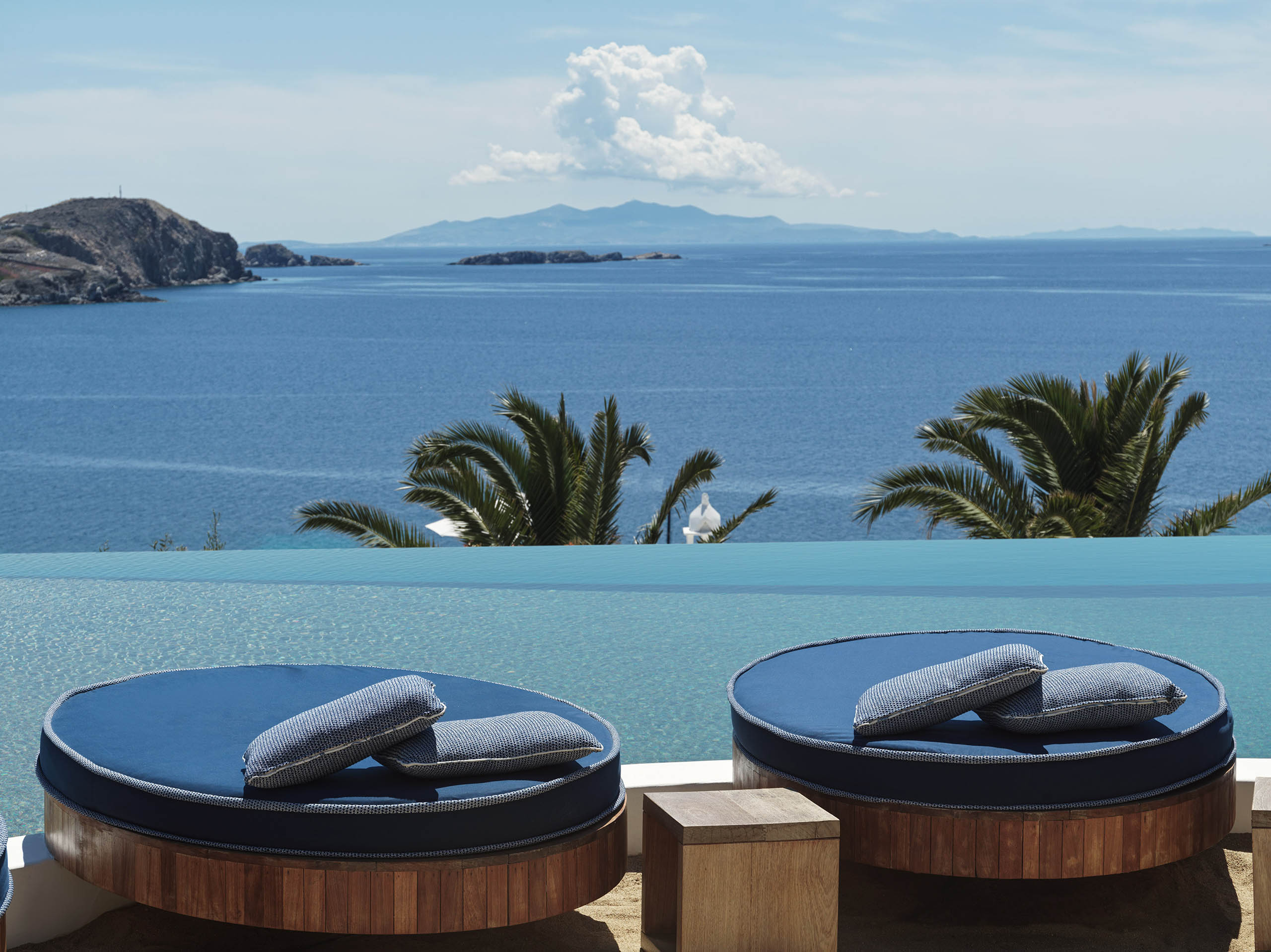 Katikies Mykonos Upper Deck Lounge 1