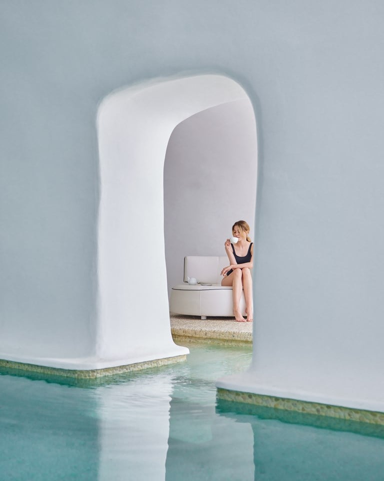 Discover the Ultimate Luxury: 11 Top-rated Hotels in Oia, Santorini in 2024 - Kirini Santorini: Experiencing refined luxury and serenity