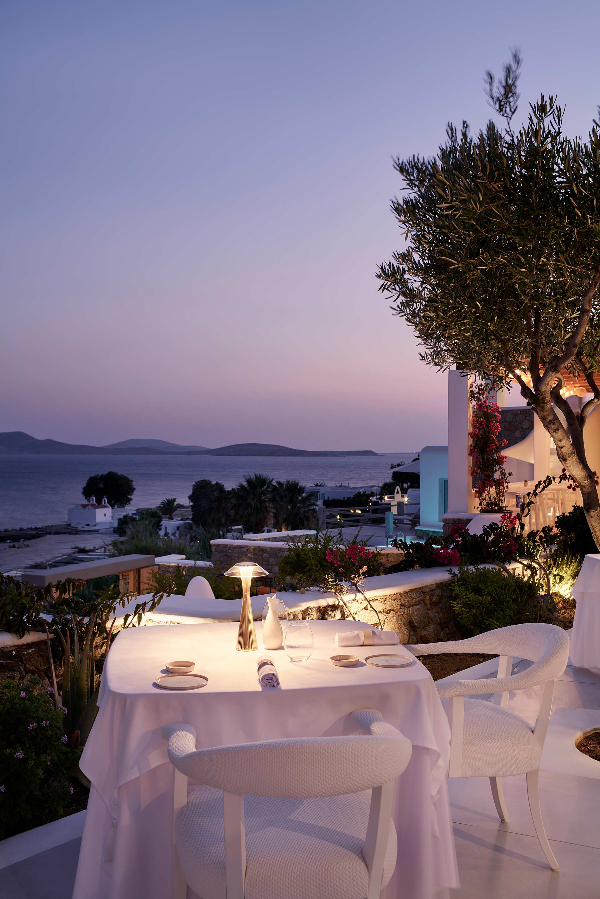 Botrini's Katikies Mykonos