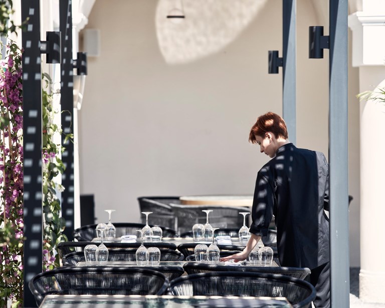 Katikies Garden Restaurant Santorini 17