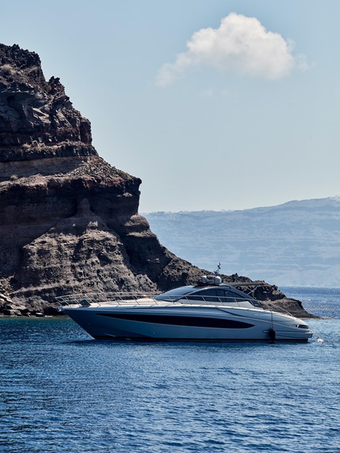 Katikies Club Santorini Experiences Yachting Q1A9360