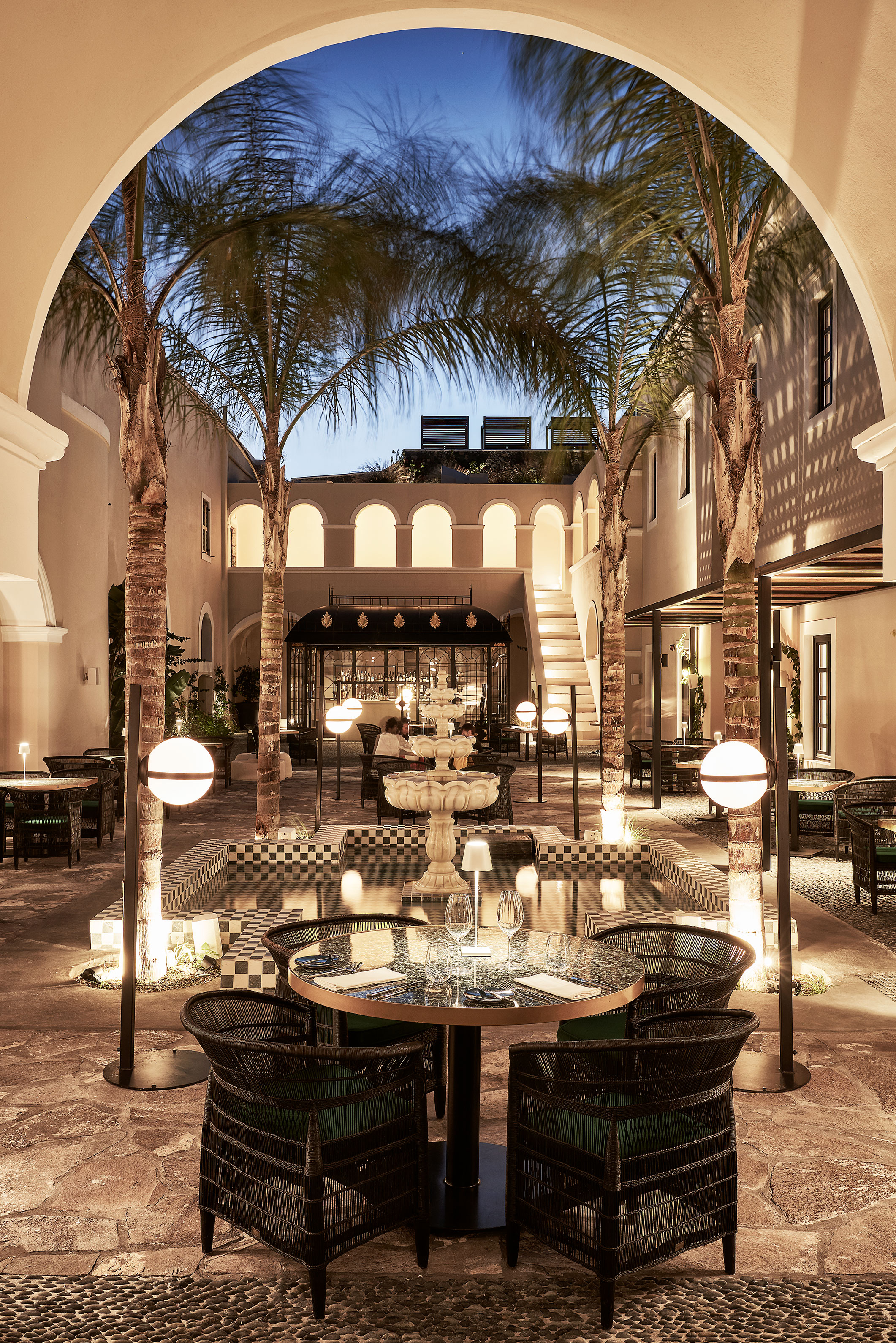 Katikies Garden Restaurant Santorini 20