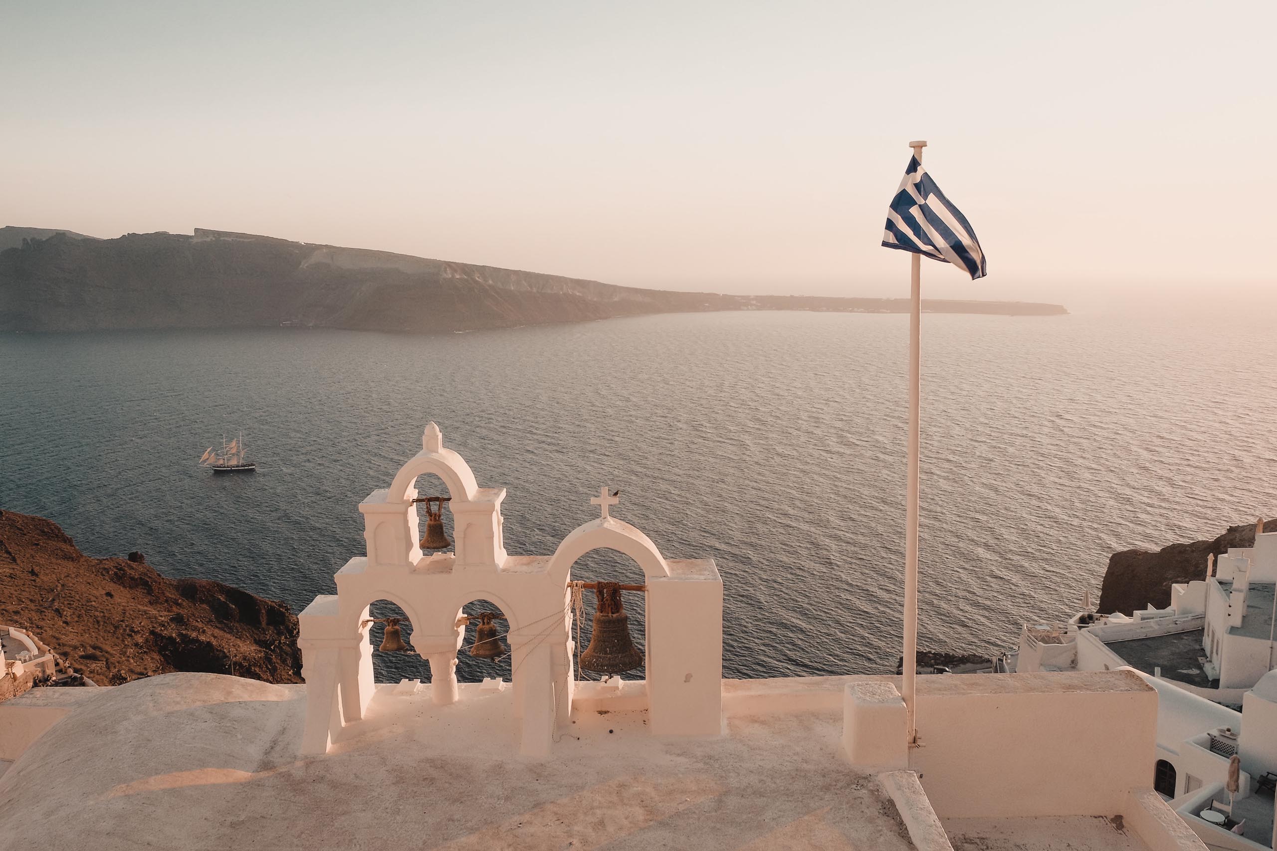 Santorini Oia Vesela Vaclavikova 8Hmngvtsrtm Unsplash